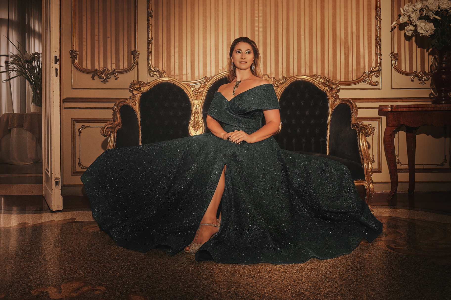 Anna Sanachina performing opera in a Venetian palazzo